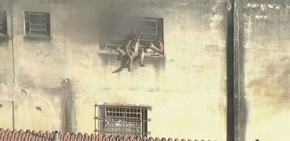 incêndio, fábrica de fantasias, rio de janeiro