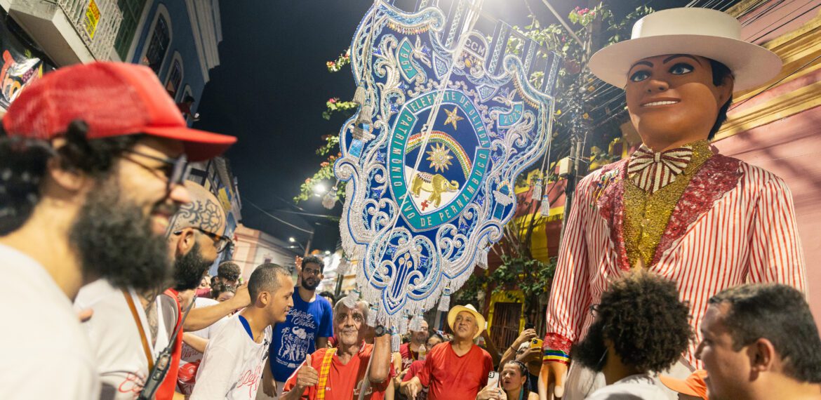 prévias, carnval, festas, bombeiro civil