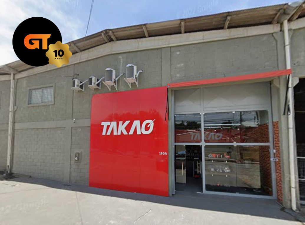 Especialista da GT Fire realizando gestão de segurança contra incêndio em edificação de alto padrão.