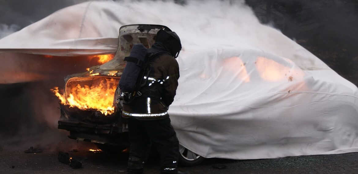 Thermal runaway em baterias de carros elétricos em condomínios