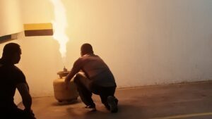 Treinamento prático de brigada de incêndio em Recife conforme a Lei das Brigadas em Recife.